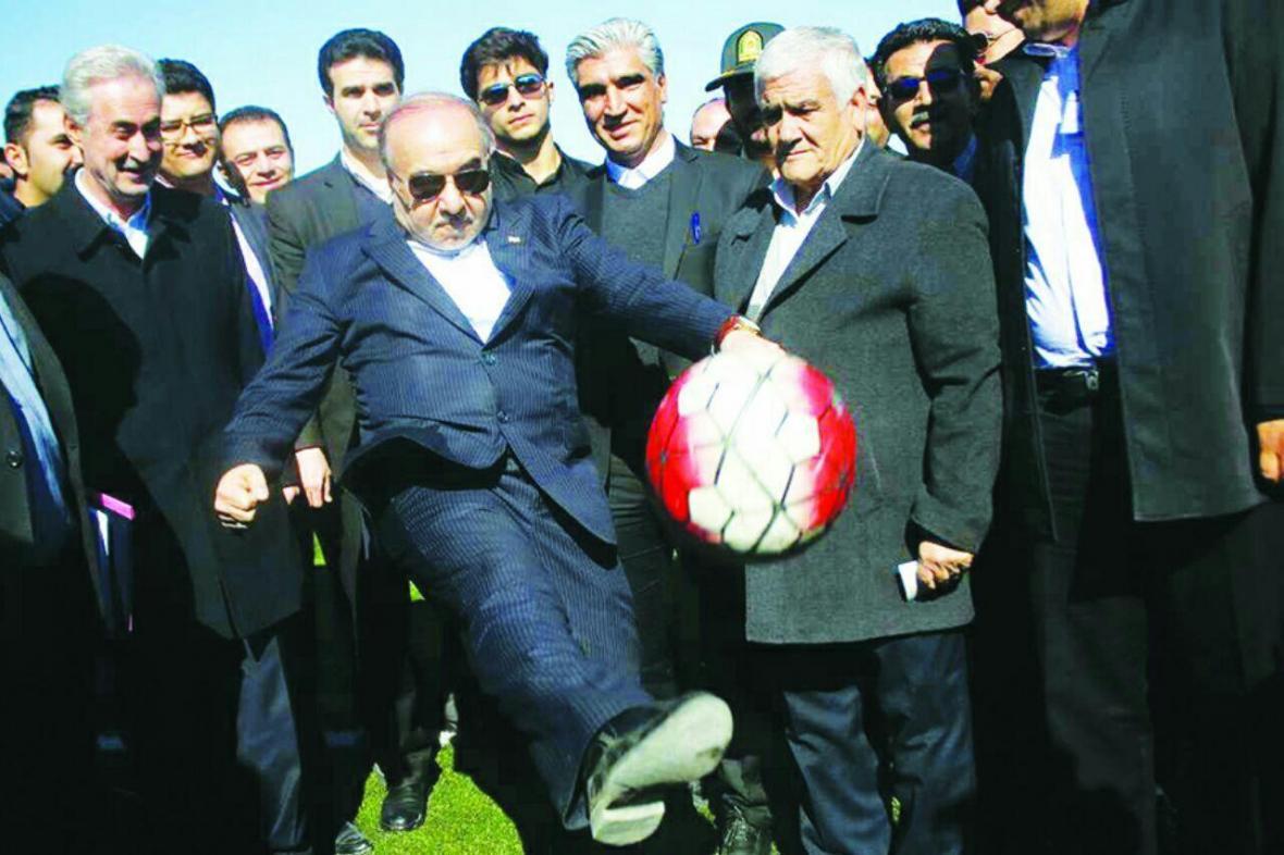 رسوایی بین المللی در فراری دادن استراماچونی، افتضاحی که پای روحانی را به فوتبال باز کرد!