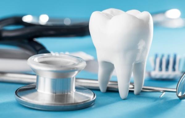 چرا هزینه های درمان دندان گران است؟